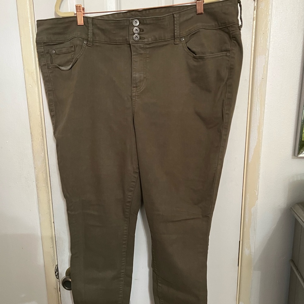 Torrid skinny jeggings with front functional pockets